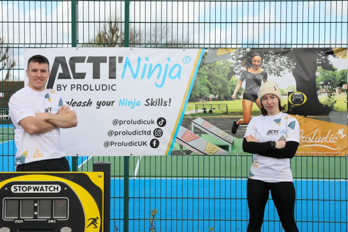 Crowd gathered for the ACTI'Ninja Trail launch demonstration
